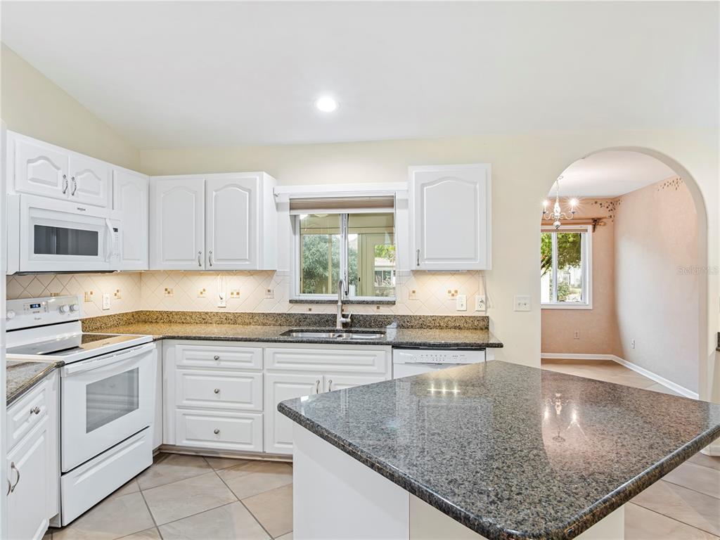 1870 Northwest 56th Terrace Ocala, FL 34482 - Photo 7 of 29