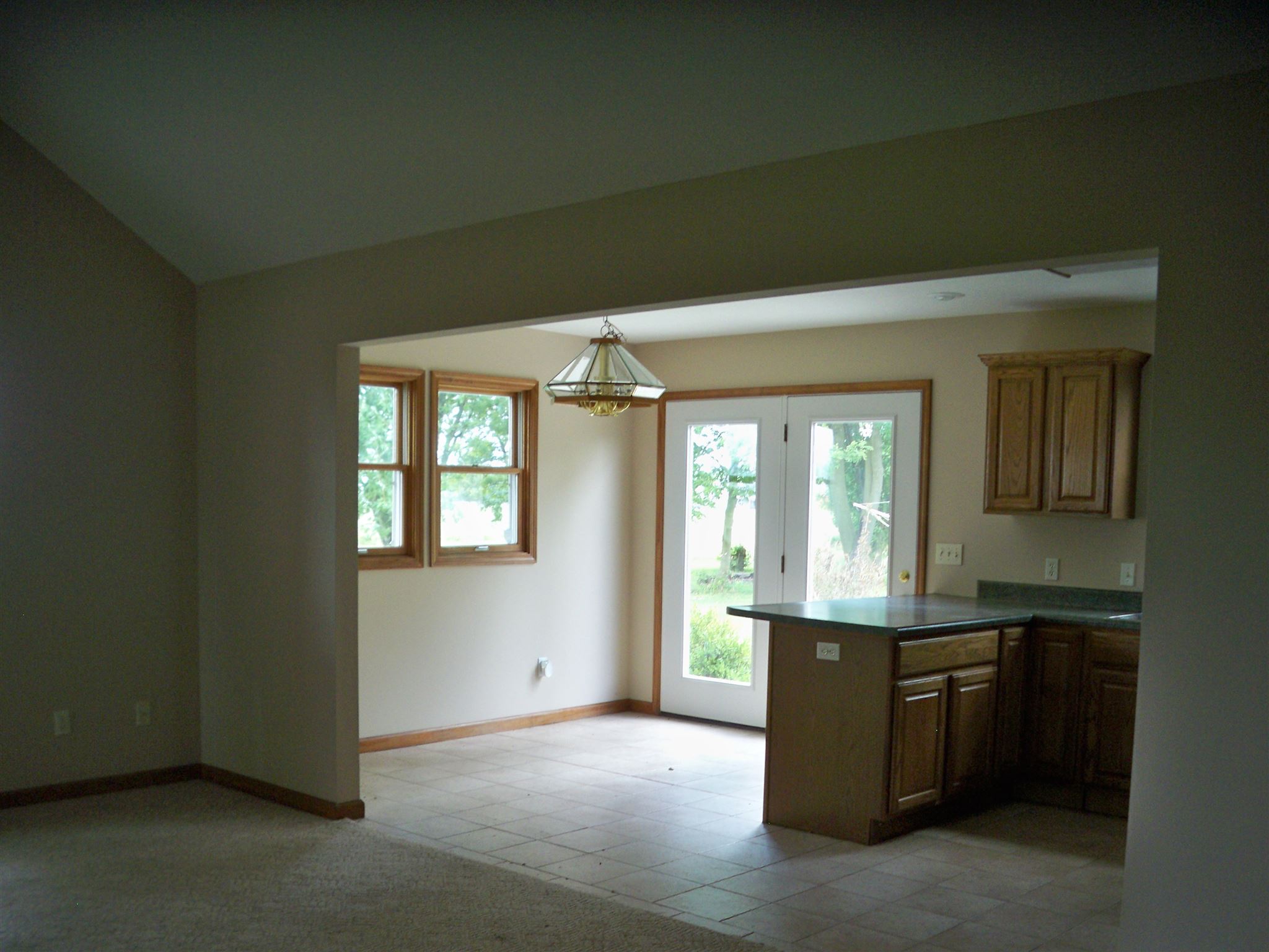 12135 Leesburg Road Fort Wayne, IN 46818 - Photo 6 of 22