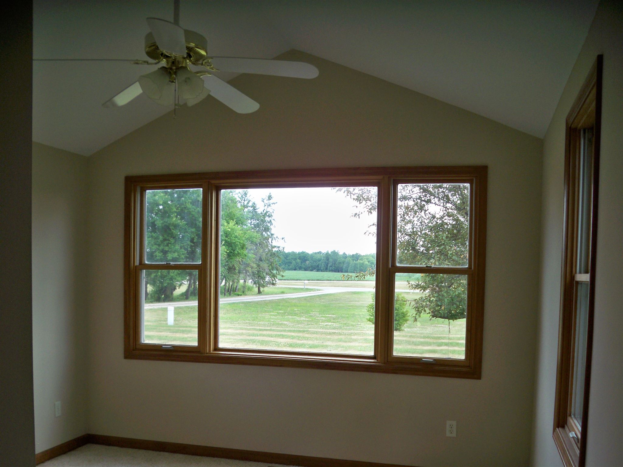 12135 Leesburg Road Fort Wayne, IN 46818 - Photo 8 of 22