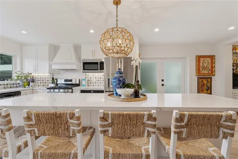 $1,685,000 | 5785 Southwest 46th Terrace, Miami, FL 33155