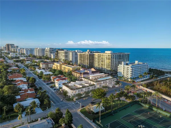 $2,790,000 | 8800 Collins Avenue, Unit 301, Surfside, FL 33154