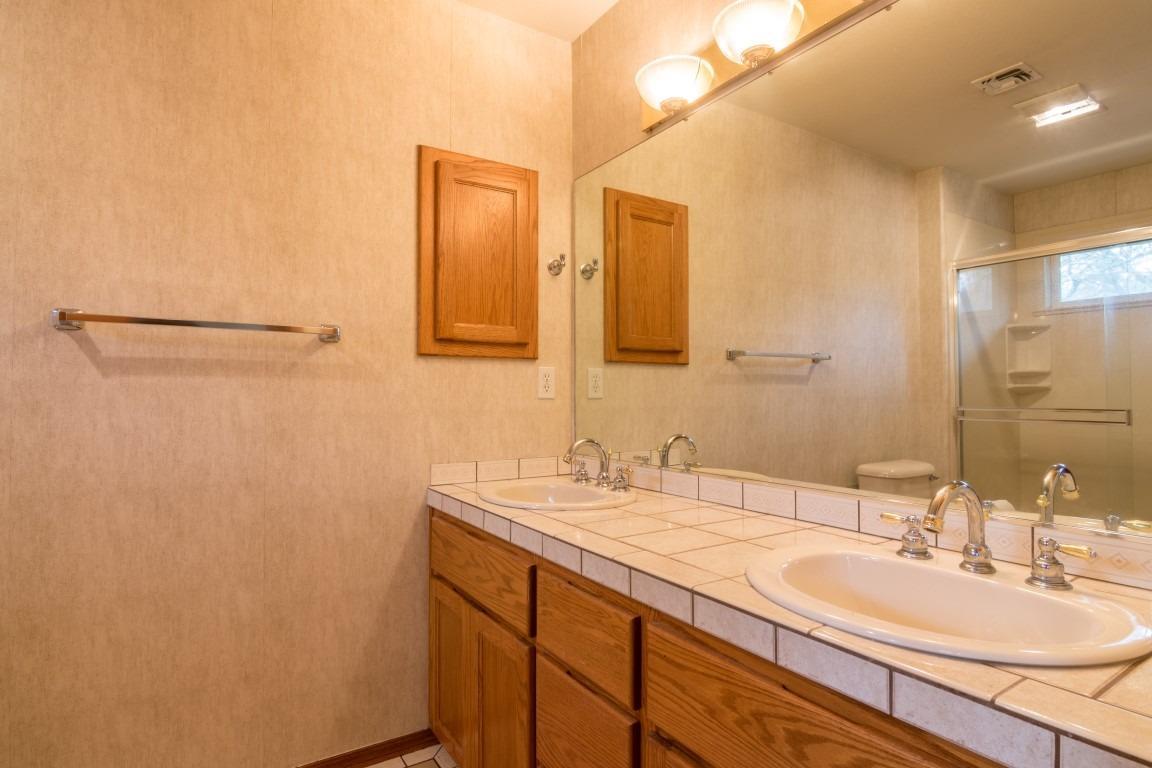286 Castle Creek Road Grants Pass, OR 97526 - Photo 21 of 34 Additional Photo
