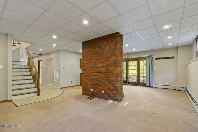 $499,900 | 5 Mara Drive, North Greenbush, NY 12144