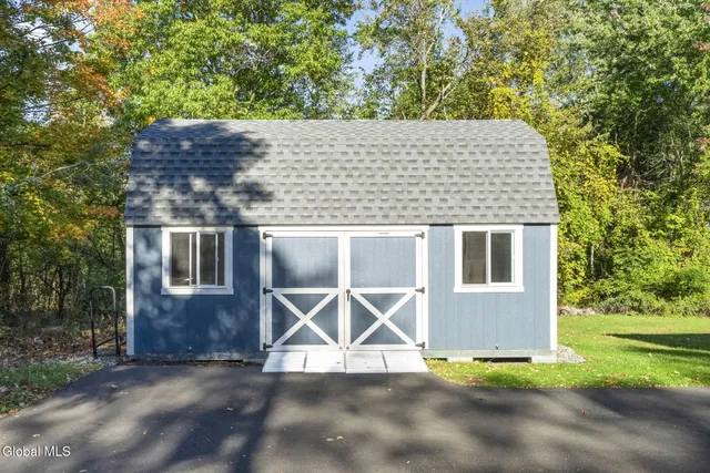 $499,900 | 5 Mara Drive, North Greenbush, NY 12144