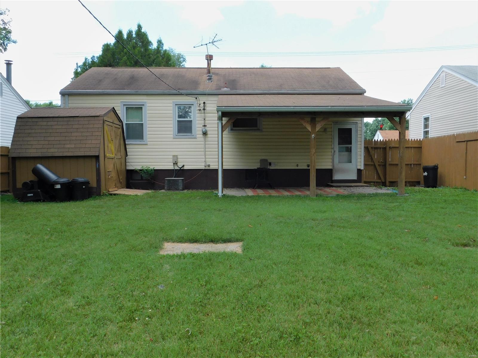 108 Graham Road Florissant, MO 63031 - Photo 22 of 23 Gallery Image 22