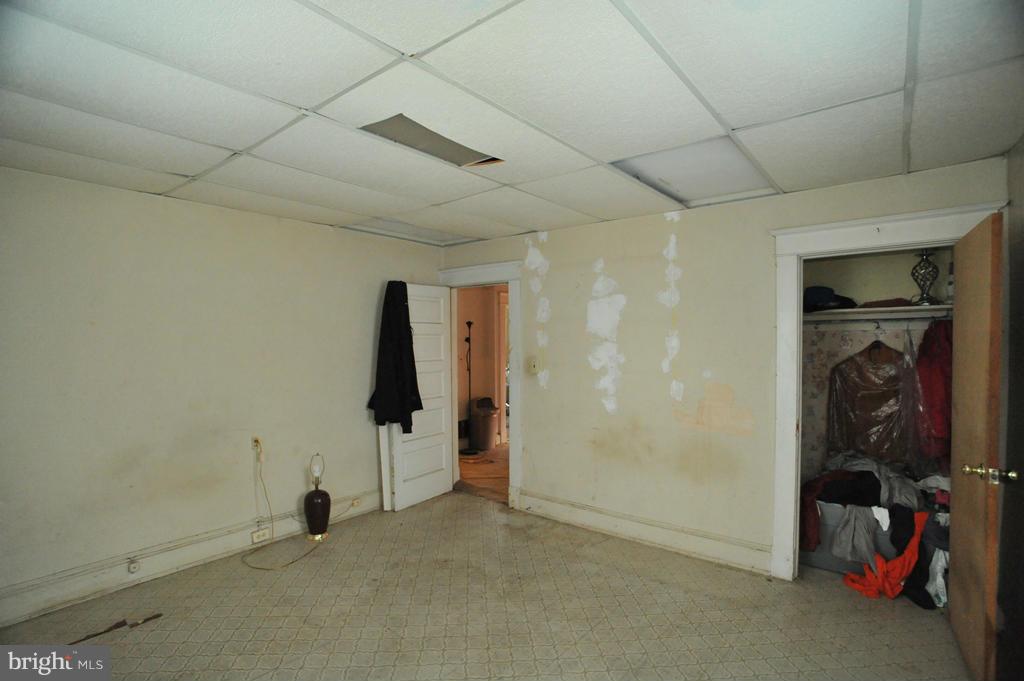 4413 Wentworth Road Baltimore, MD 21207 - Photo 10 of 22 Bath