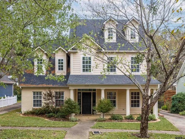 front view of house with a yard