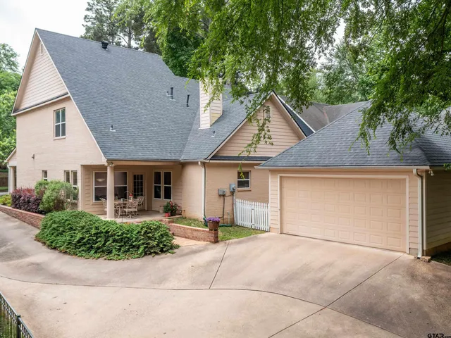 $435,000 | 3950 Hanover Place, Tyler, TX 75701
