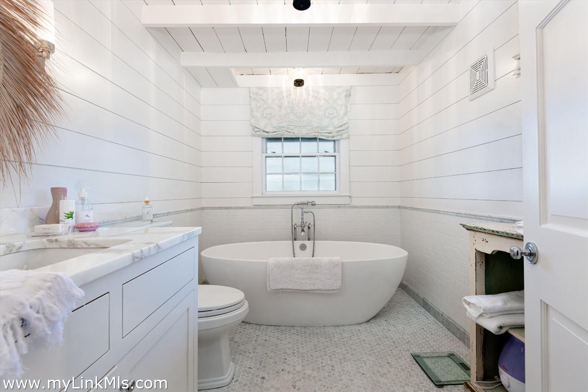 104 Baxter Road Nantucket, MA 02554 - Photo 45 of 61