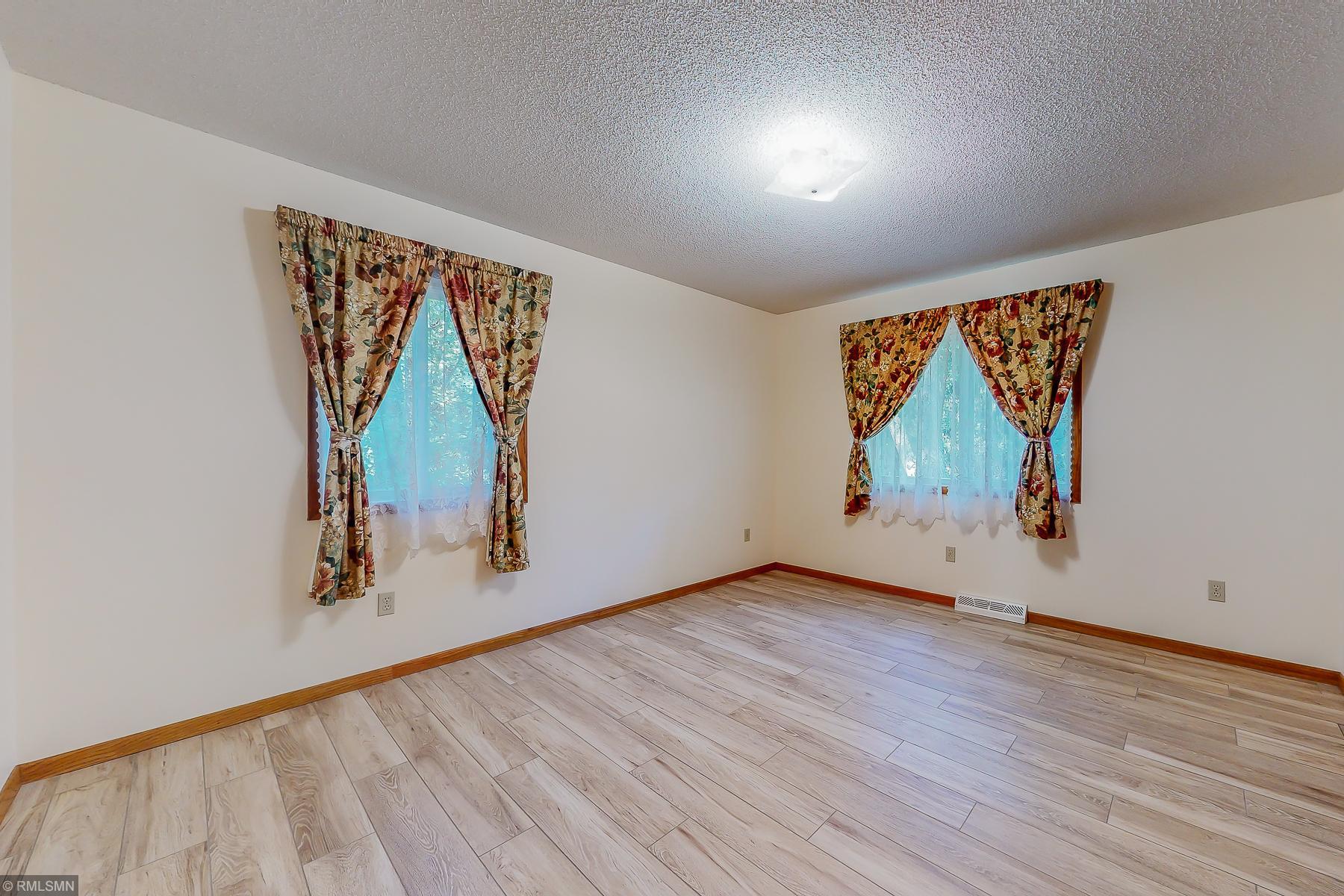 2870 Shadow Drive Southeast Rochester, MN 55904 - Photo 14 of 34