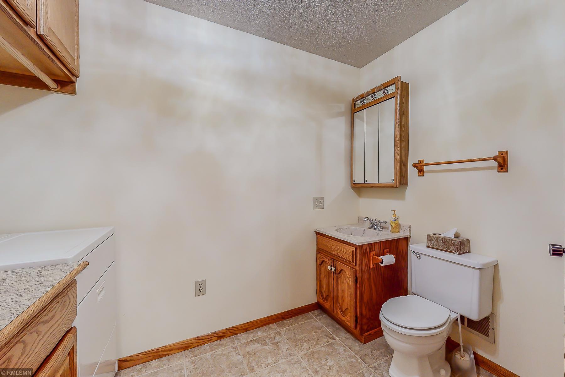 2870 Shadow Drive Southeast Rochester, MN 55904 - Photo 17 of 34