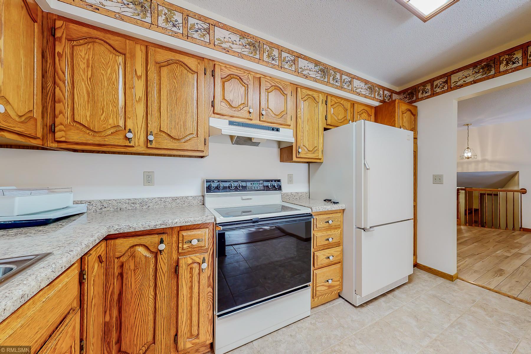 2870 Shadow Drive Southeast Rochester, MN 55904 - Photo 10 of 34