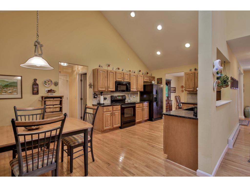 33 Inkberry Road New Boston, NH 03070 - Photo 18 of 26