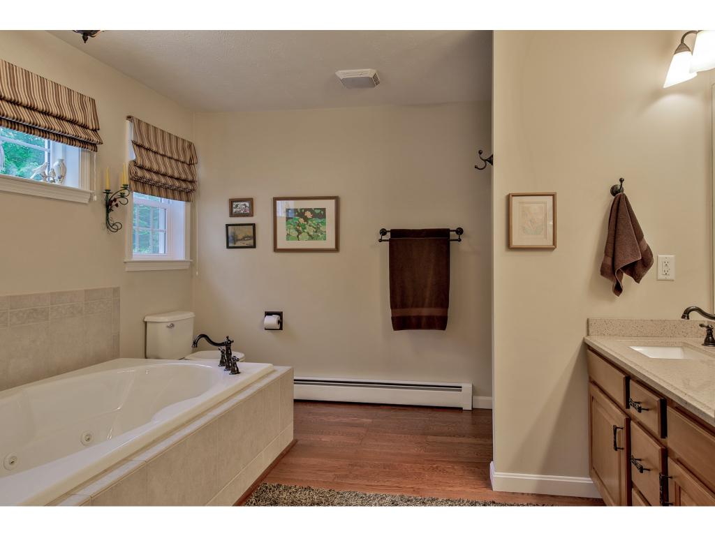 33 Inkberry Road New Boston, NH 03070 - Photo 19 of 26