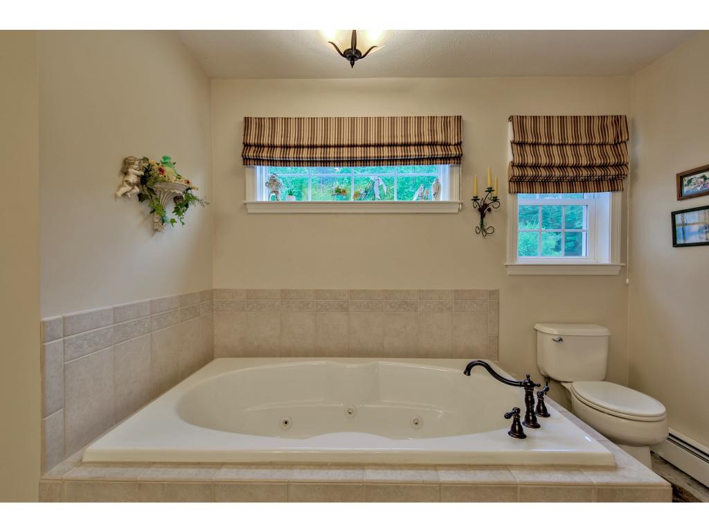 33 Inkberry Road New Boston, NH 03070 - Photo 20 of 26