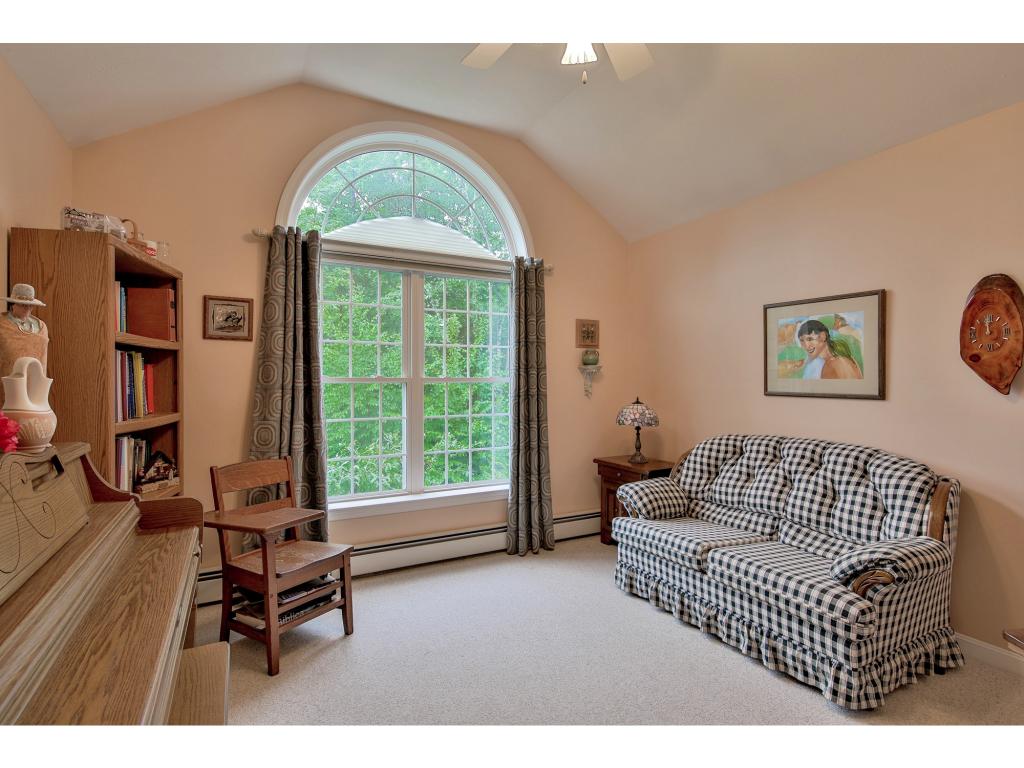 33 Inkberry Road New Boston, NH 03070 - Photo 23 of 26