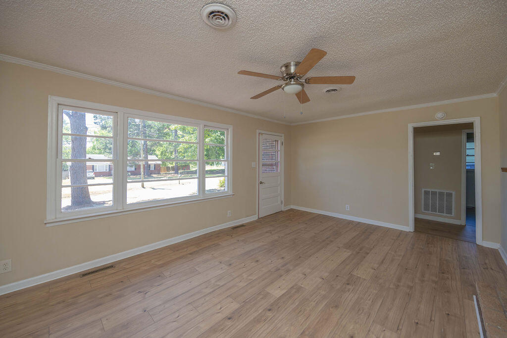 603 Mims Street Edgefield, SC 29824 - Photo 5 of 17