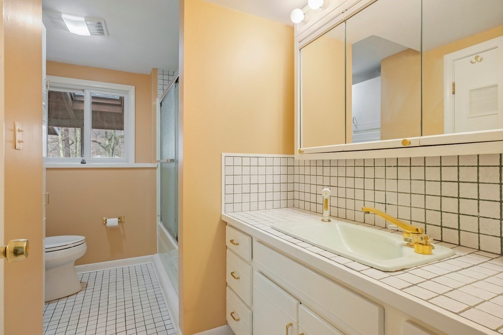 50 Cardigan Road Tewksbury, MA 01876 - Photo 28 of 40 Gallery Image 28