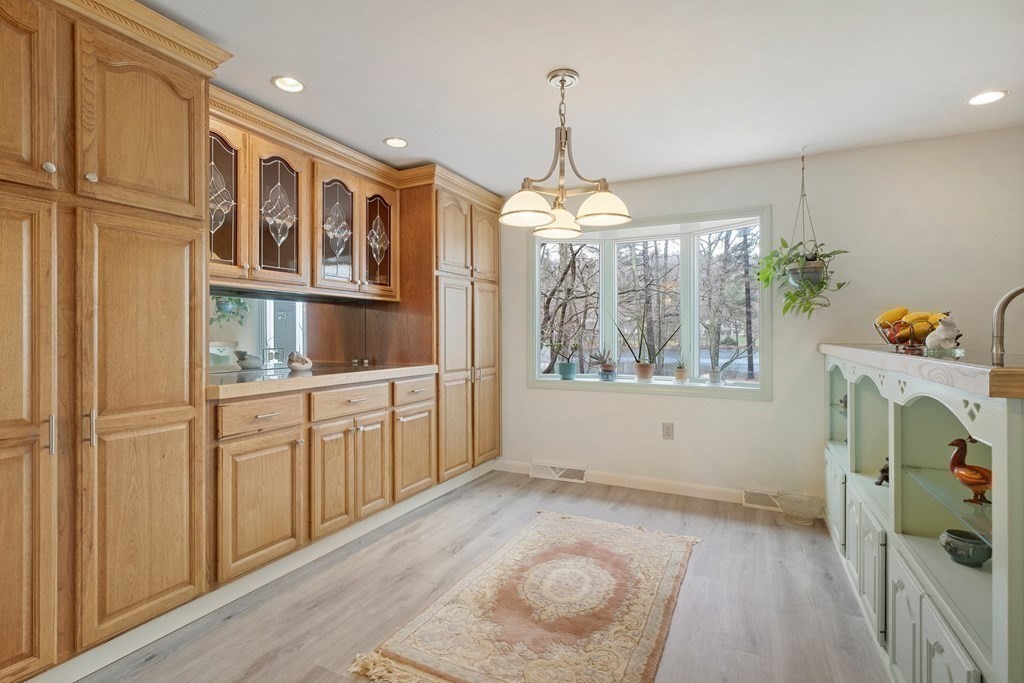 50 Cardigan Road Tewksbury, MA 01876 - Photo 4 of 40 Gallery Image 4