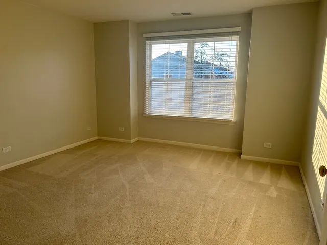 $3,000 | 1088 North Claremont Drive, Palatine, IL 60074