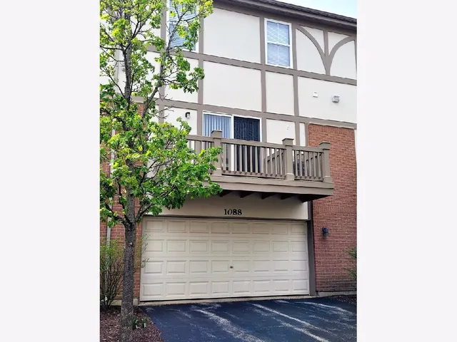 $3,000 | 1088 North Claremont Drive, Palatine, IL 60074