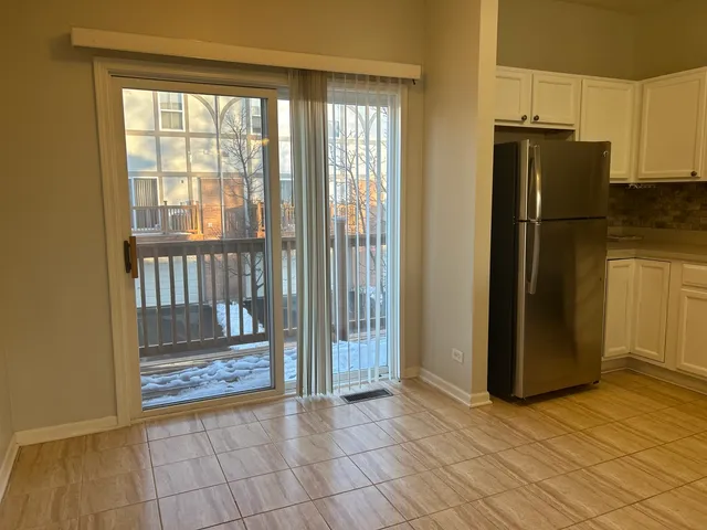 $3,000 | 1088 North Claremont Drive, Palatine, IL 60074