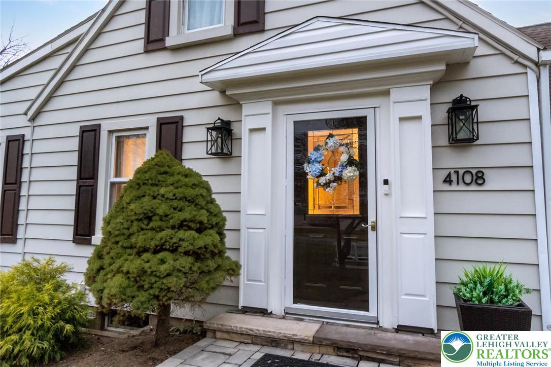 4108 Oakland Road Bethlehem, PA 18020 - Photo 2 of 62 Gallery Image 2