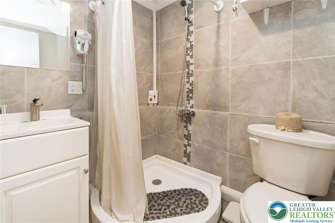 4108 Oakland Road Bethlehem, PA 18020 - Photo 53 of 62 Gallery Image 53