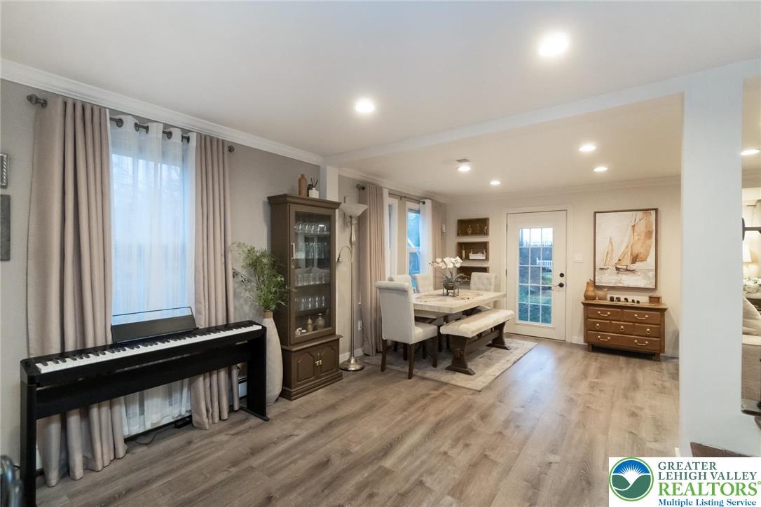 4108 Oakland Road Bethlehem, PA 18020 - Photo 6 of 62 Gallery Image 6