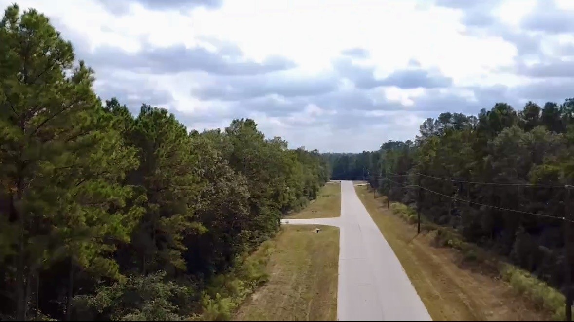 11-29-30 Grey Feather Road Huntsville, TX 77340 - Photo 10 of 12