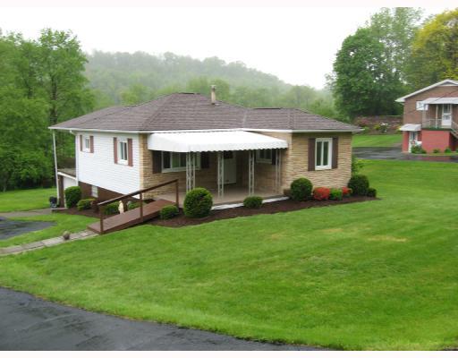 180 Millerstown Road Tarentum, PA 15084 - Photo 1 of 8 Exterior Front.