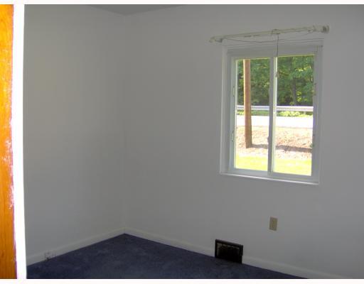 180 Millerstown Road Tarentum, PA 15084 - Photo 6 of 8 Master Bedroom.