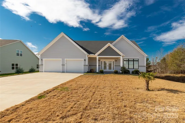 $550,000 | 11228 Island View Lane, Lancaster, SC 29720