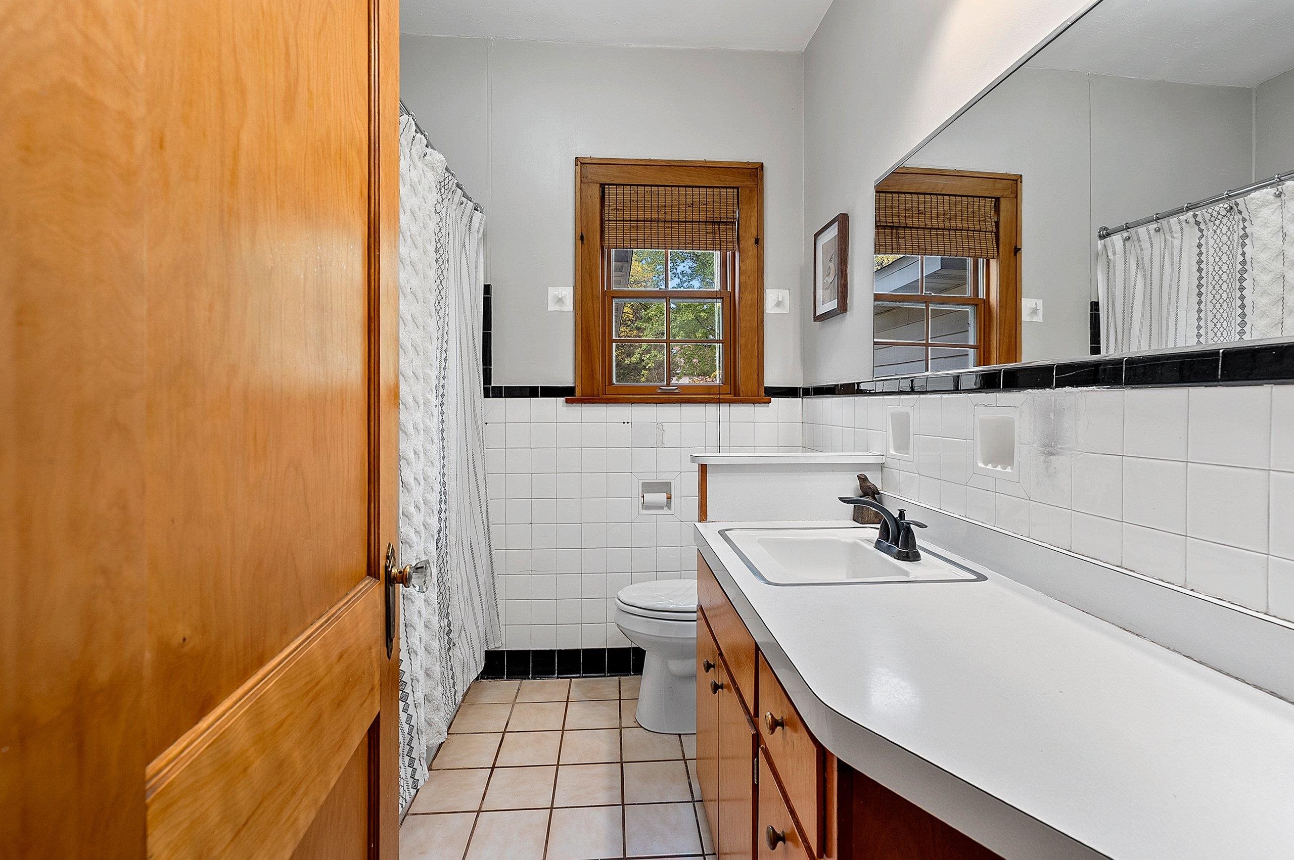702 Mira Avenue Crivitz, WI 54114 - Photo 19 of 57