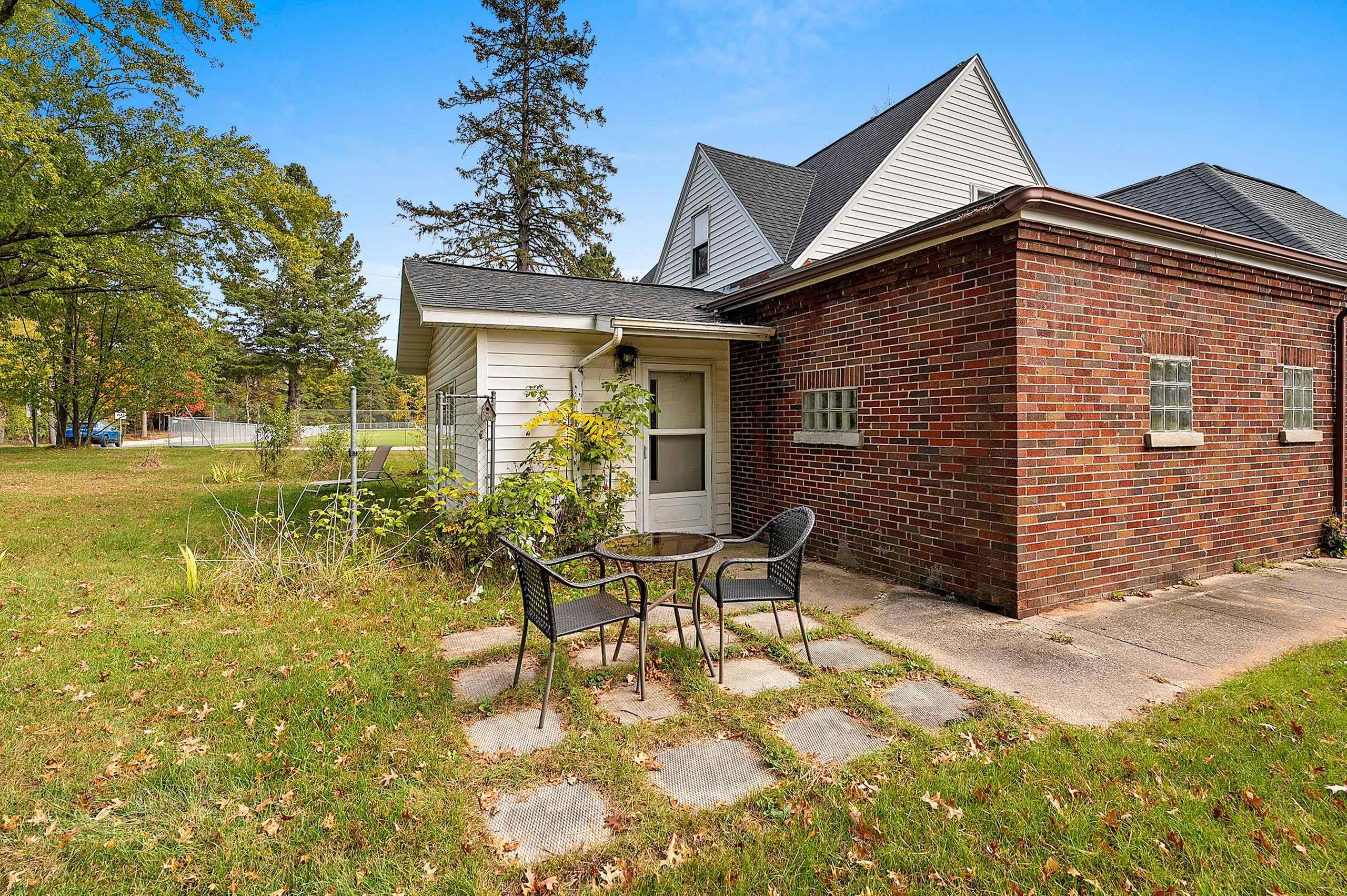 702 Mira Avenue Crivitz, WI 54114 - Photo 40 of 57