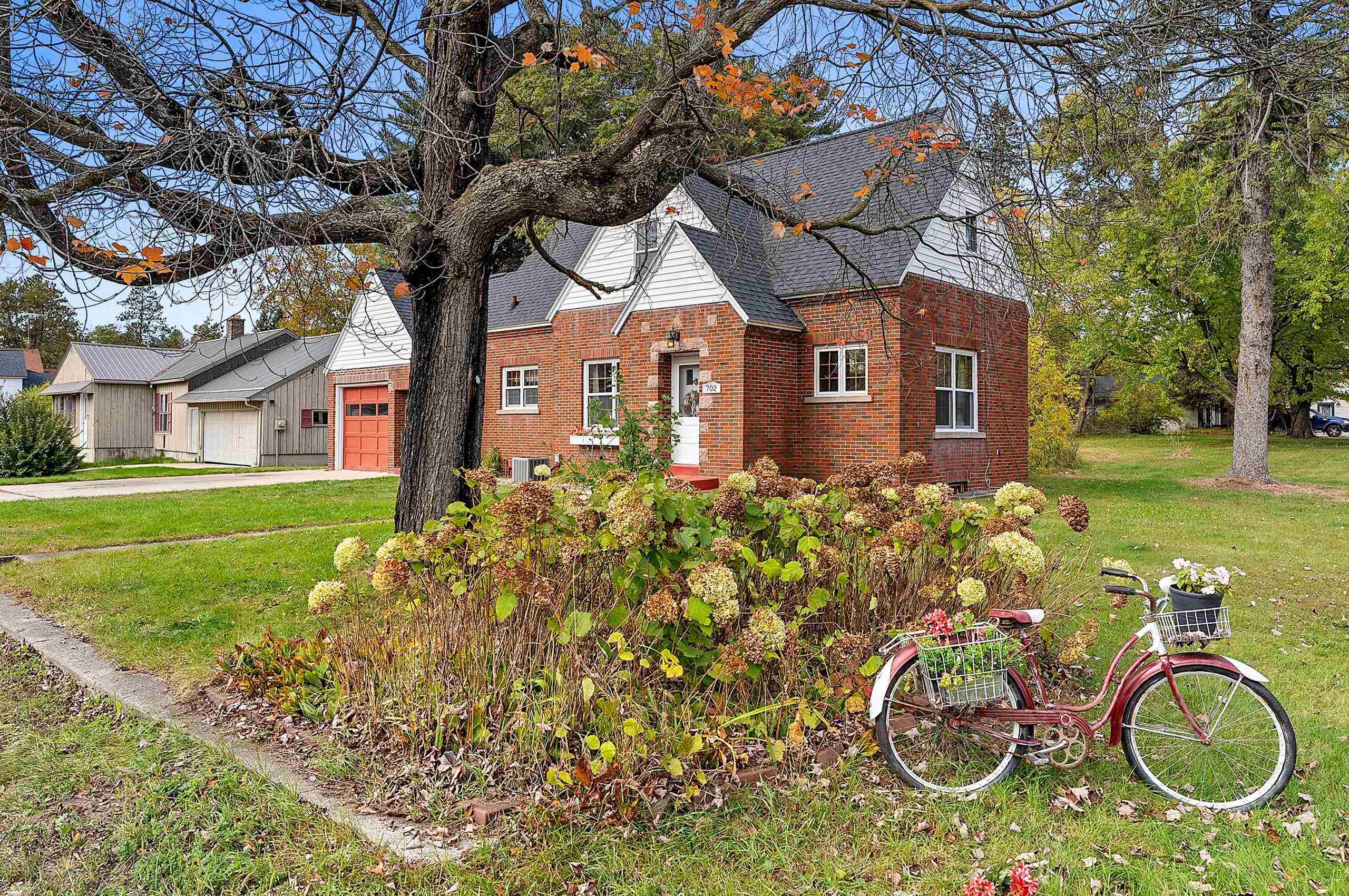 702 Mira Avenue Crivitz, WI 54114 - Photo 46 of 57