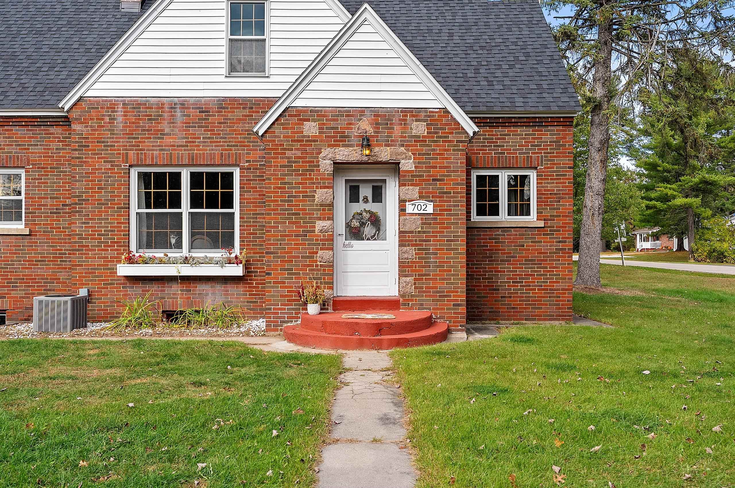 702 Mira Avenue Crivitz, WI 54114 - Photo 47 of 57
