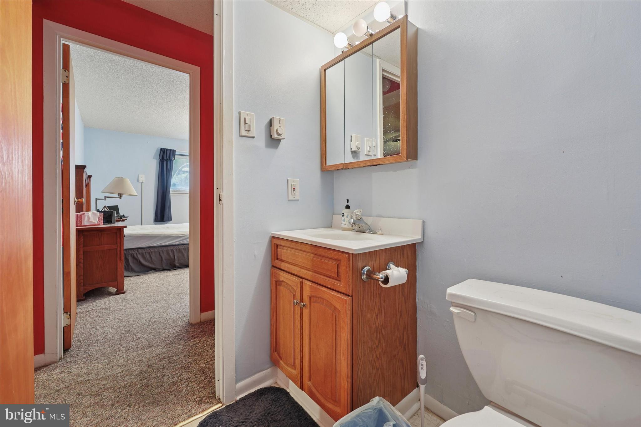 400 Glendale Road, Unit E 13 Havertown, PA 19083 - Photo 13 of 15