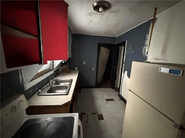 $59,000 | 8716 Independence Avenue, Kansas City, MO 64125