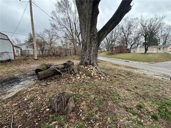 $59,000 | 8716 Independence Avenue, Kansas City, MO 64125