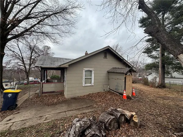 $59,000 | 8716 Independence Avenue, Kansas City, MO 64125