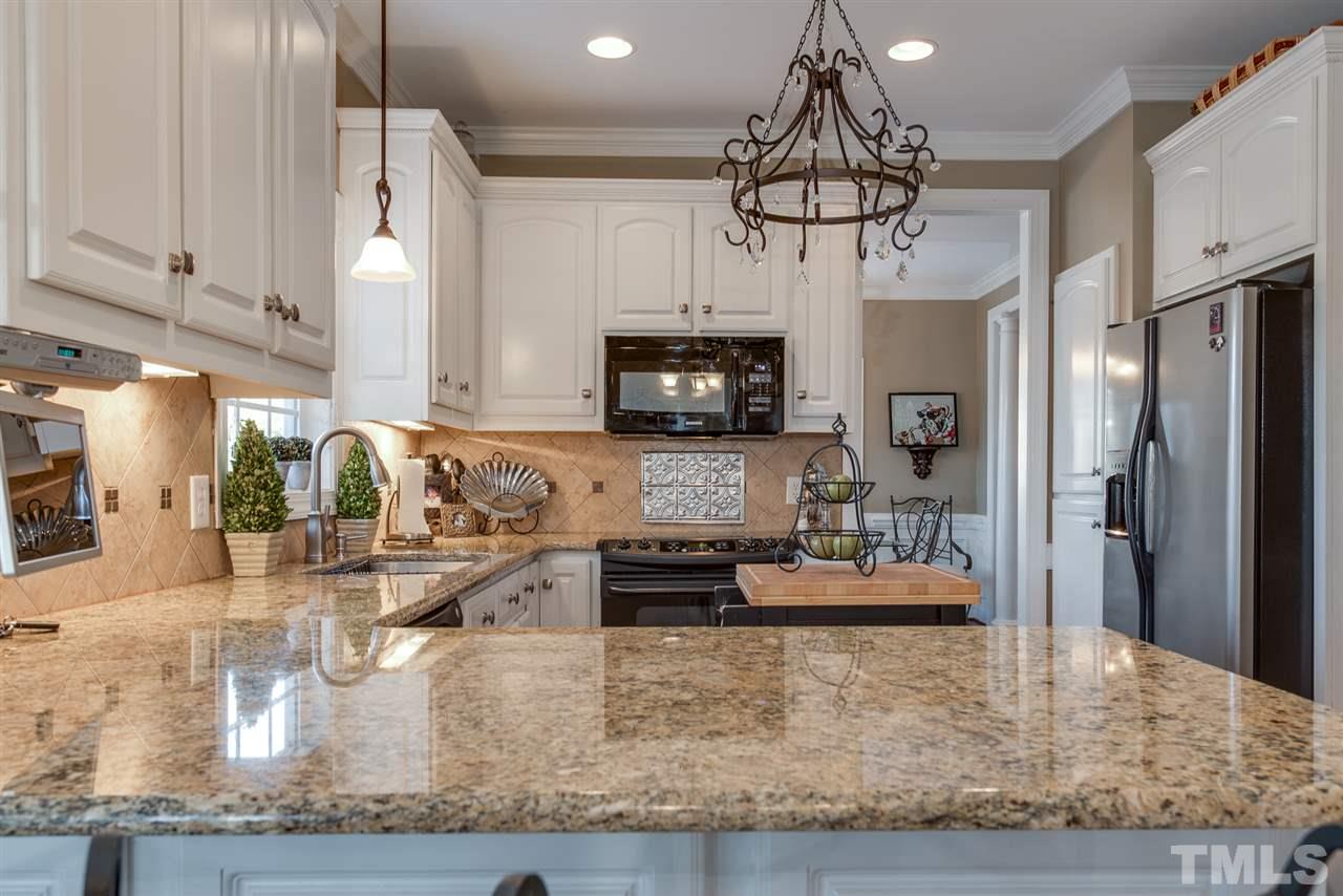 672 Hunter's Pointe Road Nashville, NC 27856 - Photo 11 of 23