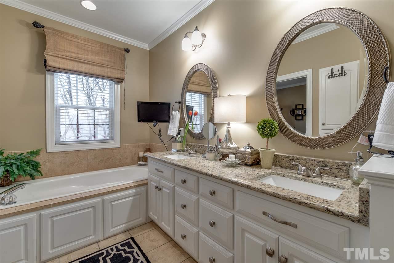 672 Hunter's Pointe Road Nashville, NC 27856 - Photo 15 of 23
