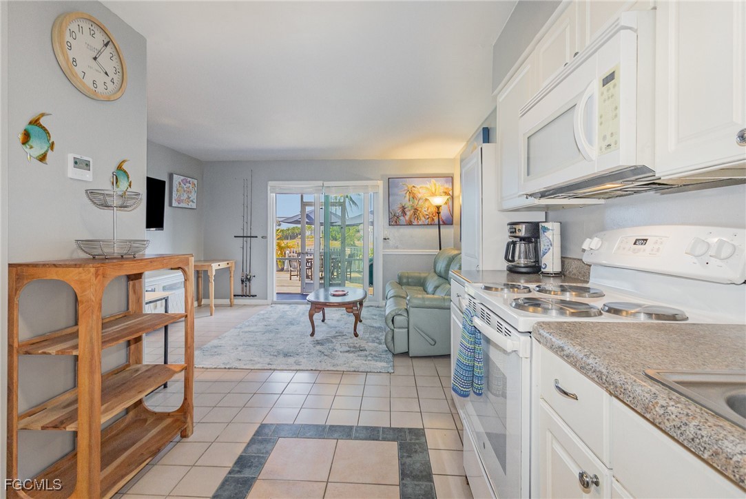 3211 Stringfellow Road, Unit 104 St. James City, FL 33956 - Photo 4 of 33 Gallery Image 4