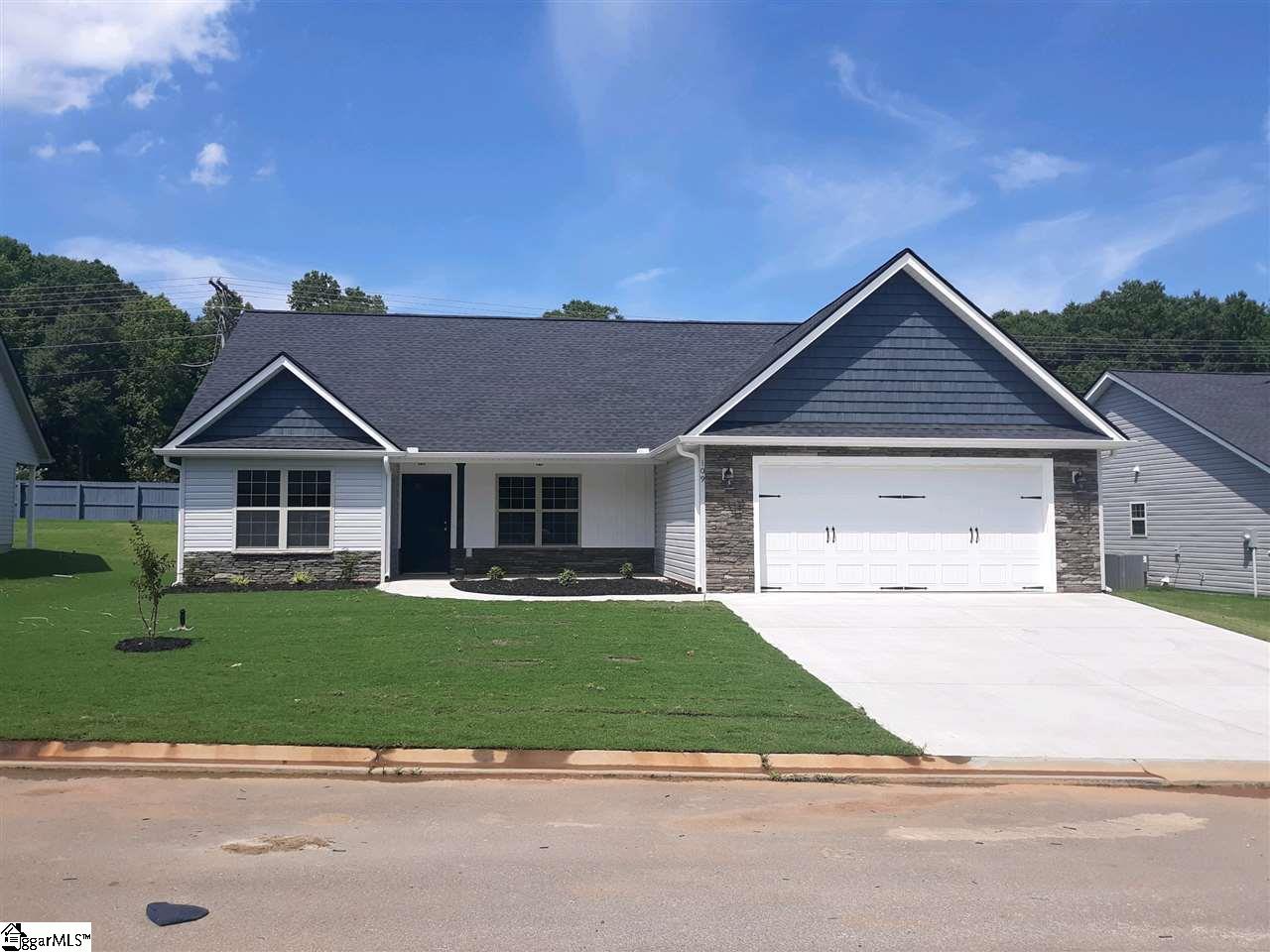 109 Sleepy River Road Simpsonville, SC 29681 - Photo 1 of 6 Gallery Image 1