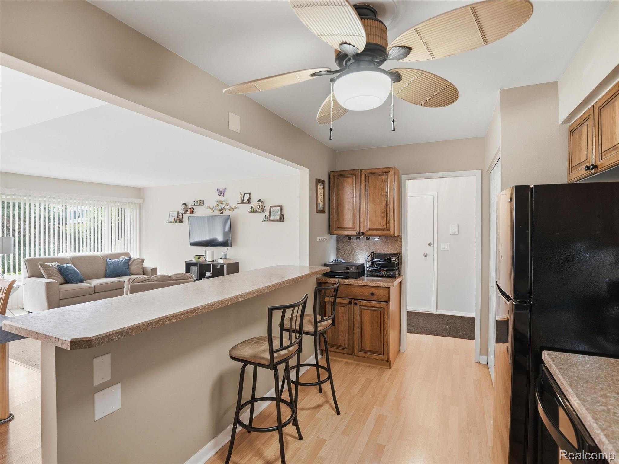 1975 Klingensmith Road, Unit 26 Bloomfield Hills, MI 48302 - Photo 6 of 21 15-DSC04178.jpg