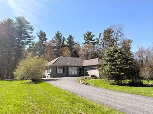 $449,900 | 20852 Muskellunge Bay Lane, Sackets Harbor, NY 13685