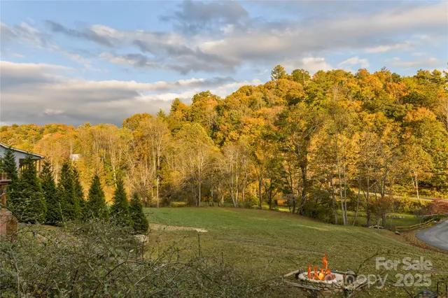 $1,174,000 | 404 Amanda Drive, Mars Hill, NC 28754