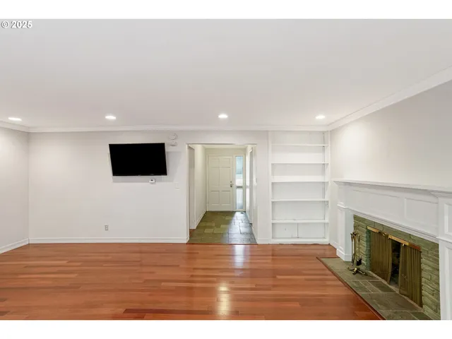 $699,000 | 3130 Northwest Van Buren Avenue, Corvallis, OR 97330