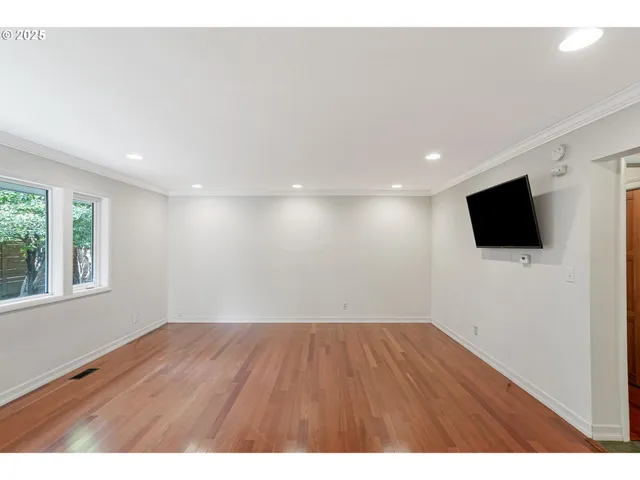 $699,000 | 3130 Northwest Van Buren Avenue, Corvallis, OR 97330